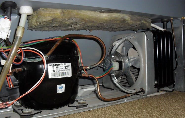 Clean the condenser fan to avoid refrigerator repair